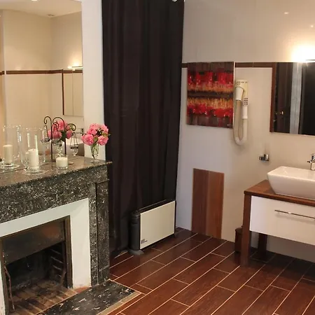 Manoir De La Queue Du Renard Tracy-Bocage