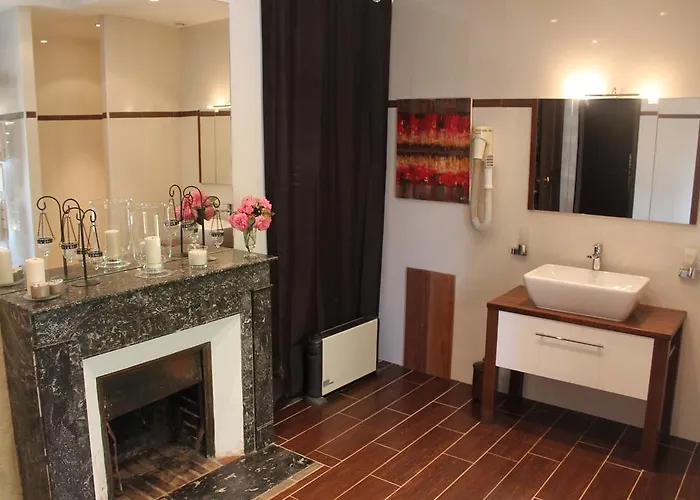 Manoir De La Queue Du Renard Tracy-Bocage